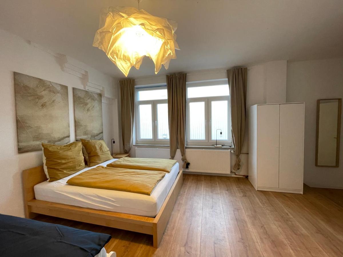 150Qm - 5 Rooms - Free Parking - Mallibase Apartments Hannover Buitenkant foto